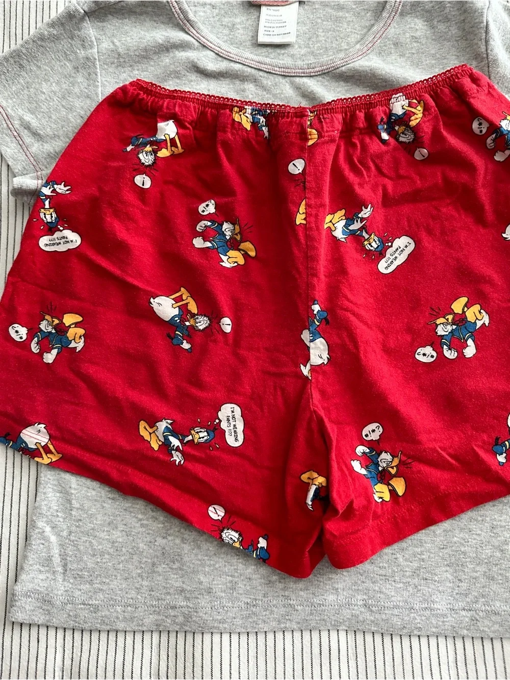 Disney Donald Duck Graphic Shorty Pajama Set - Picture 3 of 10